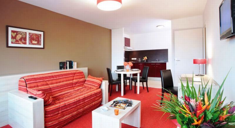 Appart'City Confort Paris Вилжуиф Екстериор снимка